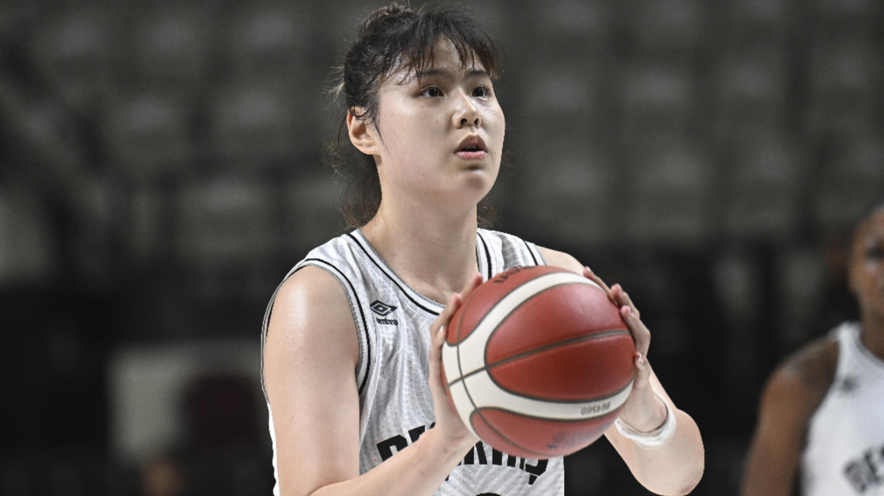 李月汝首发砍10分15板篮板创WNBA生涯新高